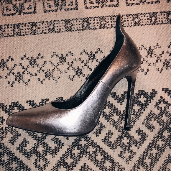 Saint Laurent YSL silver Sculpted back pumps - Picture 6 of 8